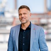 Torge Nielsen_300x300